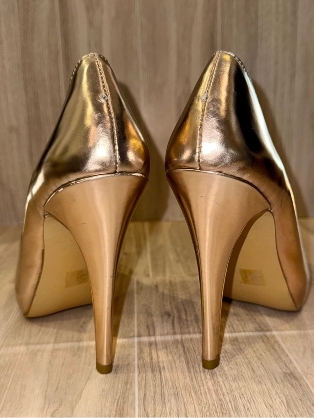 ✨ Metallic Rose Gold Platform Heels - size 7 - Picture 4 of 13